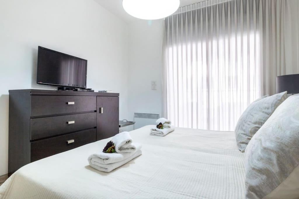 Luxury 3 Bedroom Apt, Harav Kook7 Jerusalem Exterior photo