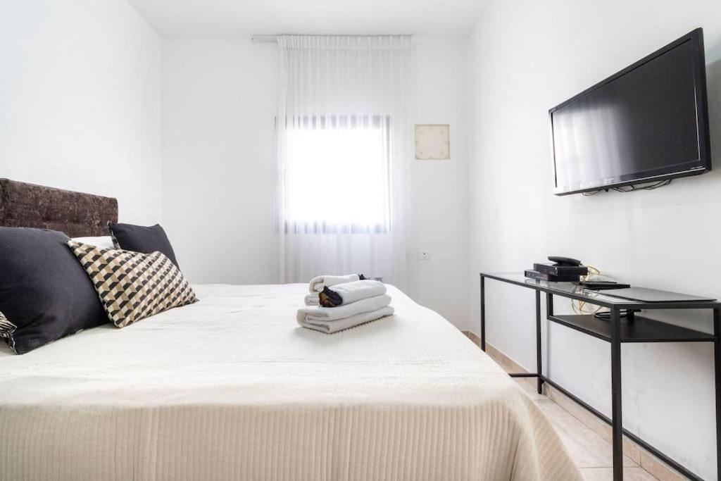 Luxury 3 Bedroom Apt, Harav Kook7 Jerusalem Exterior photo