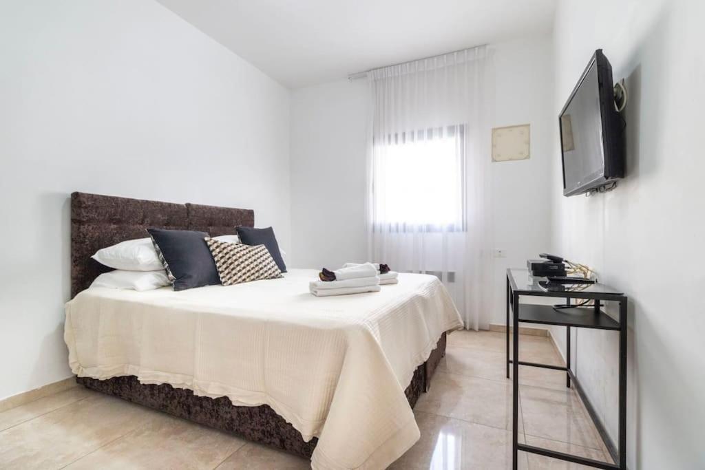 Luxury 3 Bedroom Apt, Harav Kook7 Jerusalem Exterior photo