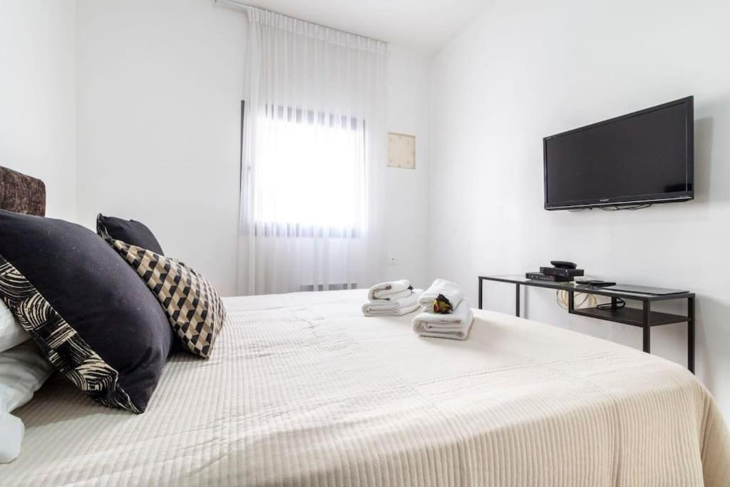 Luxury 3 Bedroom Apt, Harav Kook7 Jerusalem Exterior photo