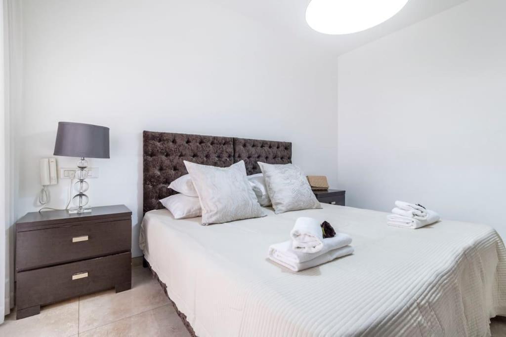 Luxury 3 Bedroom Apt, Harav Kook7 Jerusalem Exterior photo