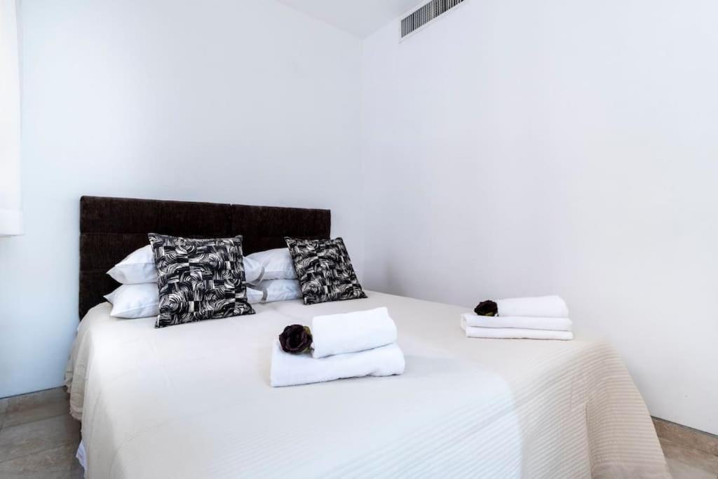 Luxury 3 Bedroom Apt, Harav Kook7 Jerusalem Exterior photo