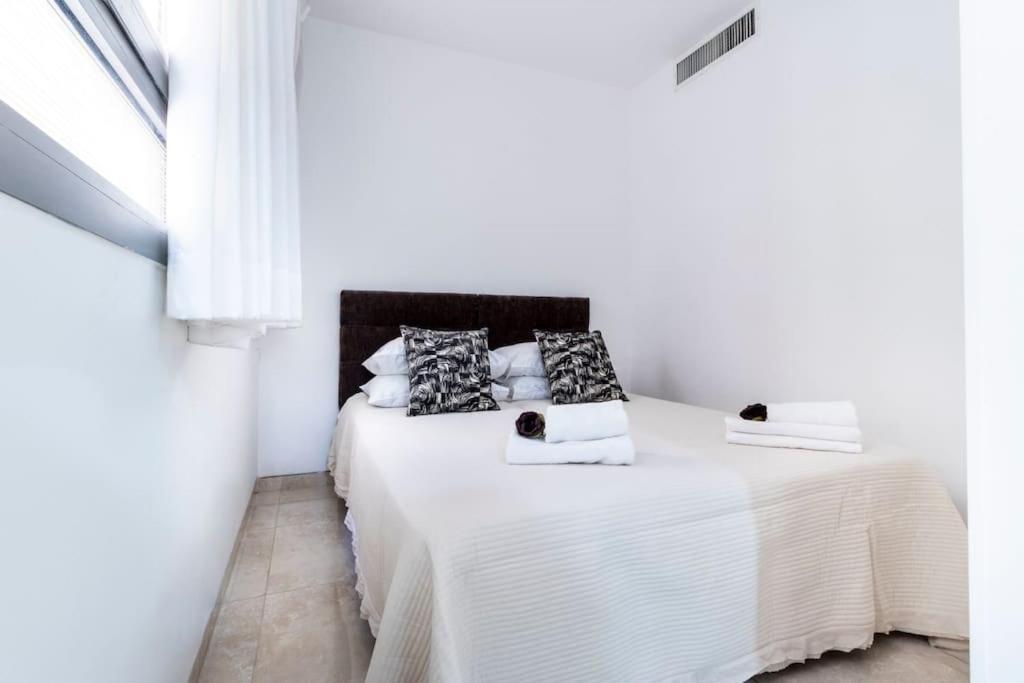 Luxury 3 Bedroom Apt, Harav Kook7 Jerusalem Exterior photo