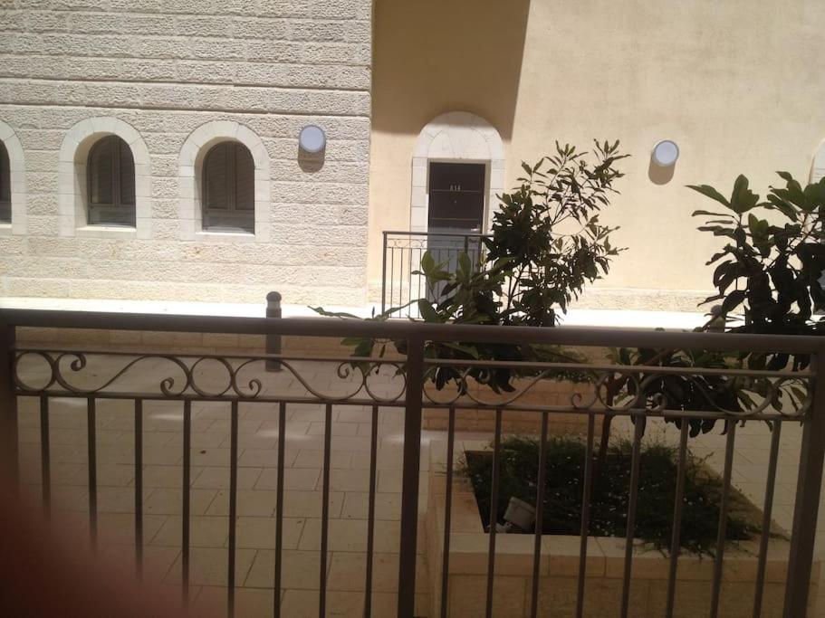 Luxury 3 Bedroom Apt, Harav Kook7 Jerusalem Exterior photo